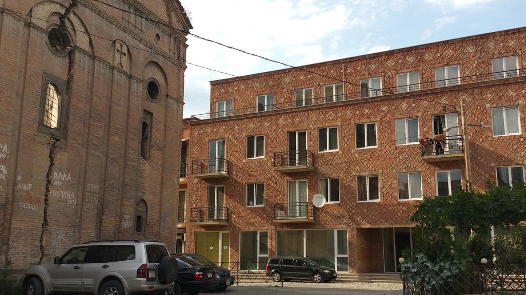 Hotel Feri Tbilisi Esterno foto