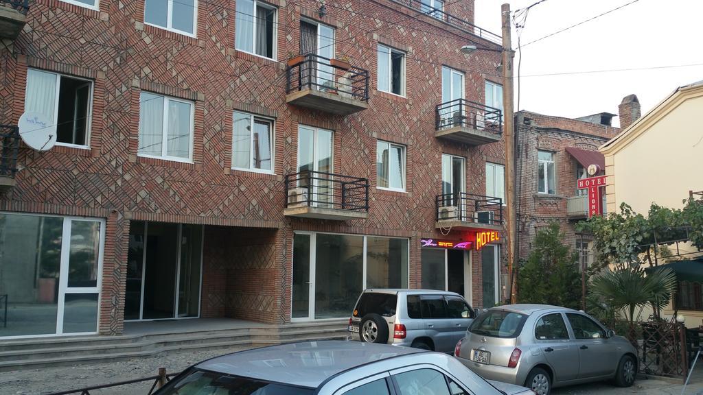 Hotel Feri Tbilisi Esterno foto